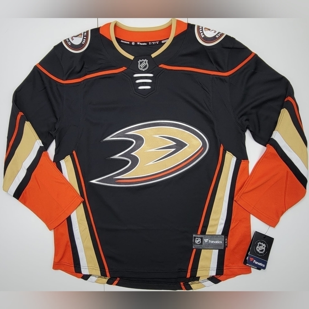 NHL Fanatics Hockey Anaheim Ducks Men's Size Medium Black  Breakaway Jersey New
